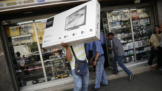 Nicolás Maduro declara la guerra a los comerciantes