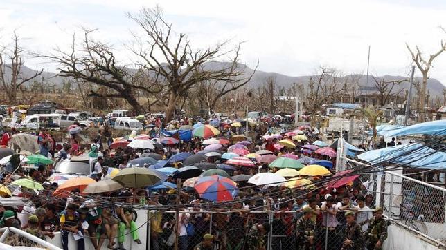 Muchas de las víctimas del tifón Haiyan no han sido todavía atendidas