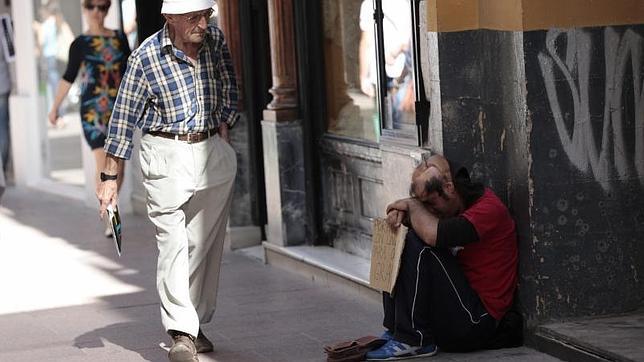 Las personas sin hogar viven veinte años menos, según Cáritas