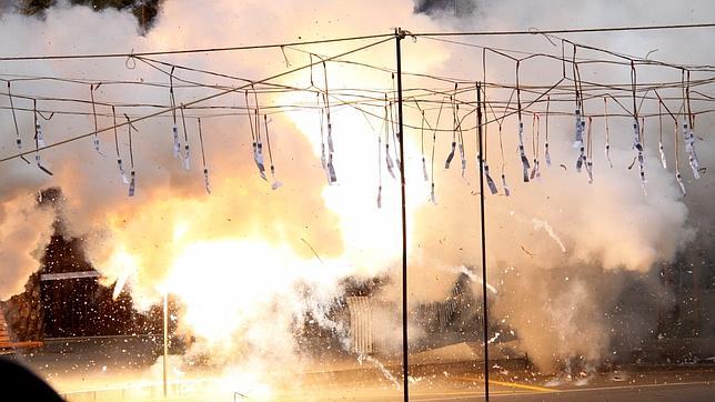 Una mascletá durante las Fallas de Valencia