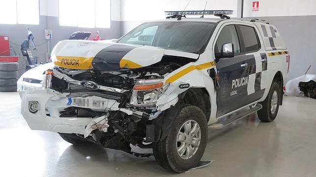 Colisión frontal en Lucena entre todoterrenos de Policía Local y Guardia Civil