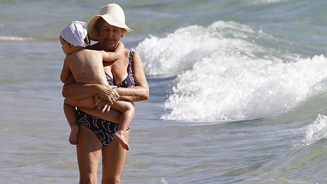 El número de defunciones superará al de nacimientos a partir de 2017