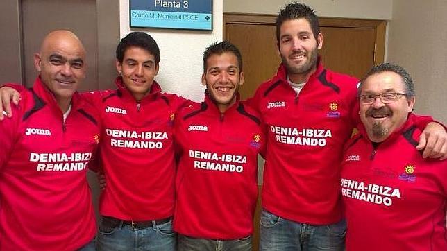 Remeros de Torrevieja intentarán cubrir los 105 kilómetros entre Denia e Ibiza