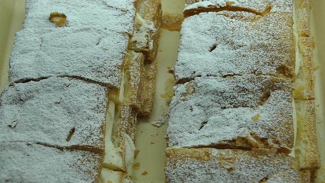 El russo es un hojaldre relleno de crema