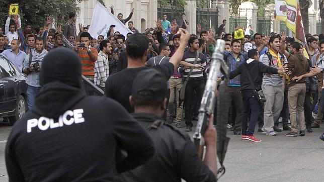 Egipto aprueba la ley que amordaza las manifestaciones