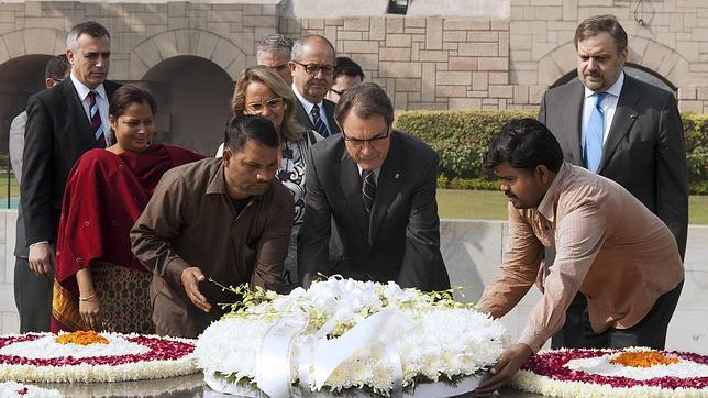 Mas replica a Linde y dice que Cataluña no cree en «visiones apocalípticas»