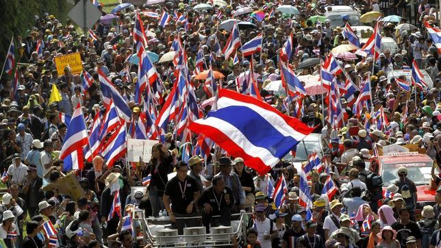 El Gobierno tailandés, abierto al diálogo con los manifestantes tras un mes de protestas