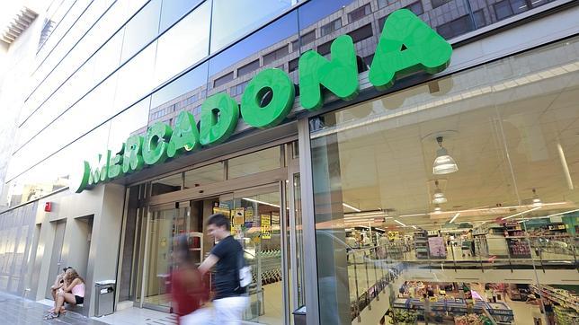 Mercadona y los sindicatos firman el nuevo convenio colectivo hasta 2018
