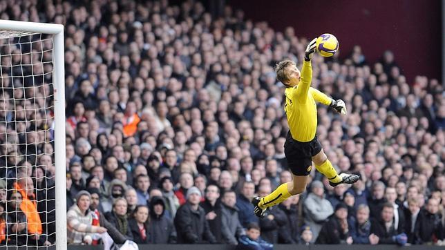 Sensacional parada de Van der Sar con el Manchester United