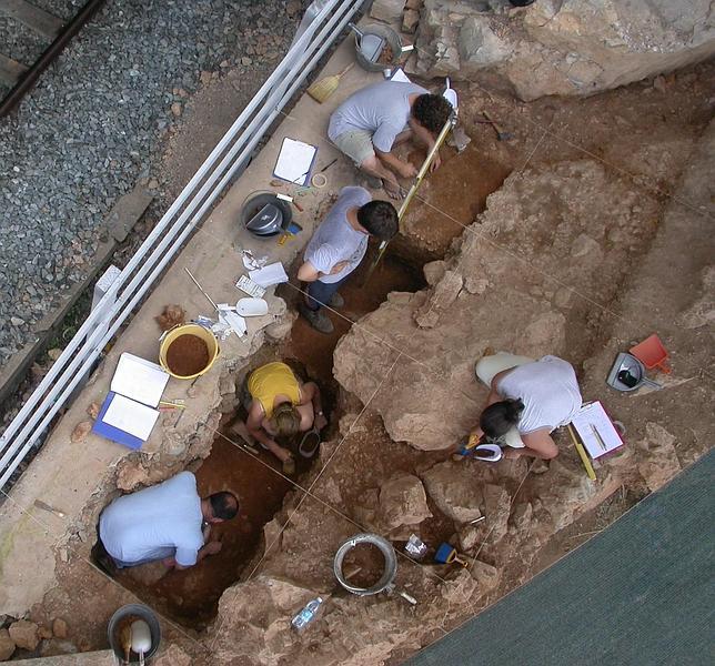 Los neandertales también tenían «cocina» y «sala de estar»