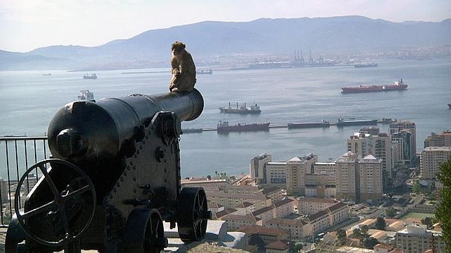 El portavoz de ERC en el Congreso visita a Picardo en Gibraltar