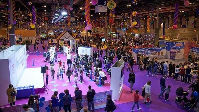 La Policía enseña a los niños a hacer retratos robot este puente en Ifema