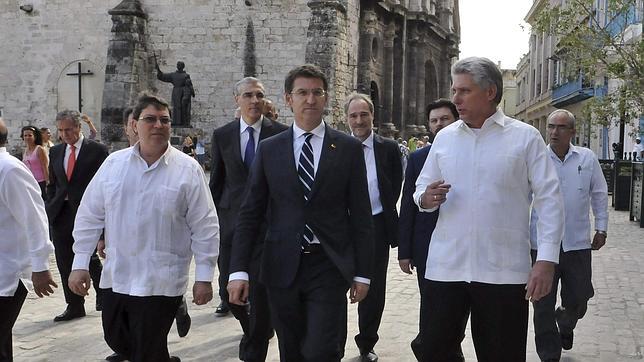 Feijóo detecta intereses de negocio para Galicia en los cambios de Cuba