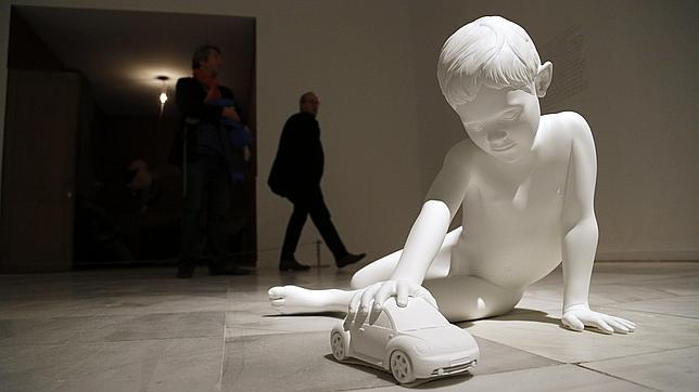 Obra de Charles Ray presente en la muestra