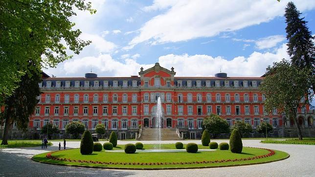 Este renovado palacio ofrece un completo programa para despedir el año