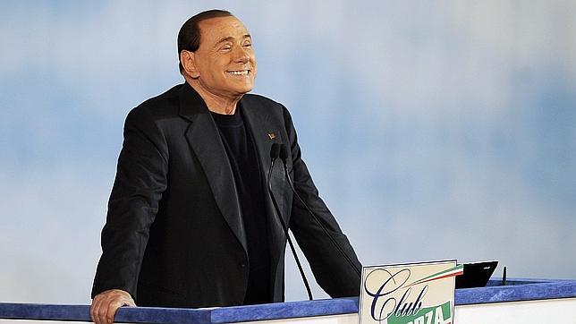 Berlusconi reaparece: «Los italianos corren peligro porque viven en una dictadura»