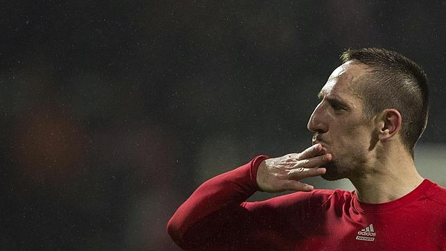 Franck Ribéry dedica un triunfo a la afición del Bayern de Múnich