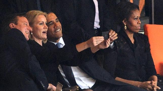 El selfie de Obama y Cameron con la primera ministra danesa, Helle Thorning-Schmidt