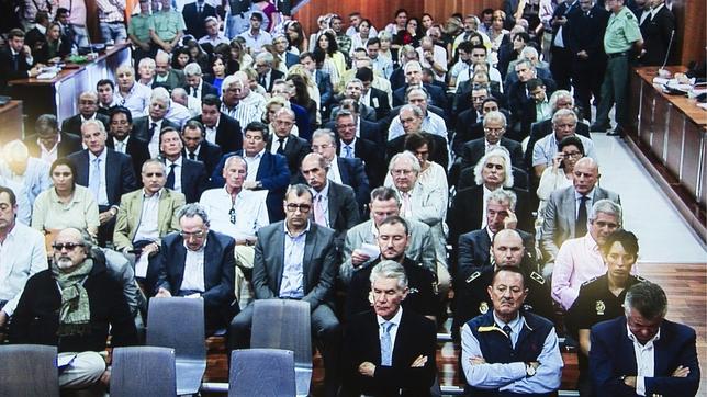La Junta quiere despedir a las funcionarias de caso Malaya pese al trabajo pendiente
