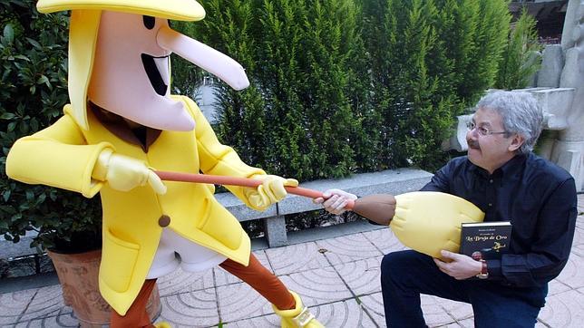 Sorteo Lotería Navidad 2013: Una vecina de Salou protagoniza el anuncio navideño de La Bruja de Oro