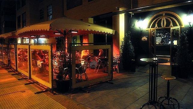 Terraza climatizada del Cúpula Café de Las Rozas