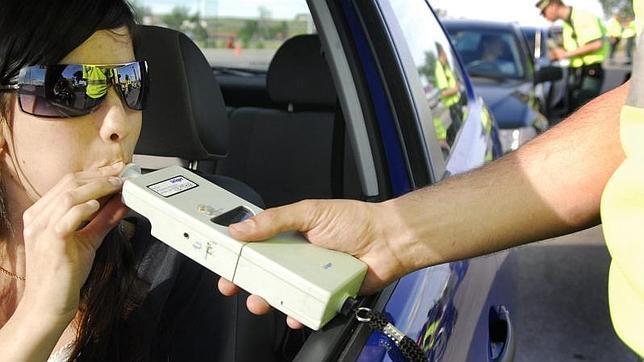 Más controles de velocidad y alcohol al volante desde mañana por las fiestas de Navidad