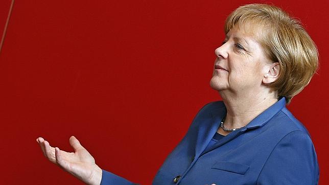 Merkel se queda sola como jefa sin rival en la Unión Europea