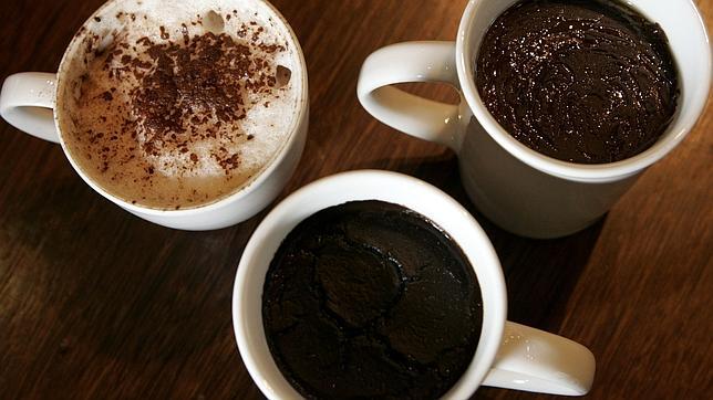 Capuccino y chocolates azteca y tradicional, en su tienda de Madrid
