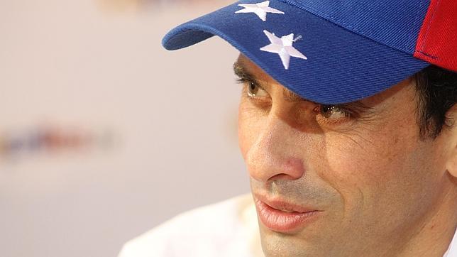 Henrique Capriles: «No deseo que el reventón del chavismo provoque un golpe militar»