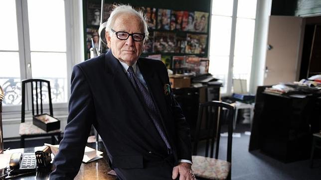 Pierre Cardin cumple 60 años como profeta de la moda