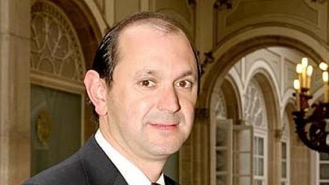 Louzán avanza que existen conversaciones para la fusión de municipios de Vigo