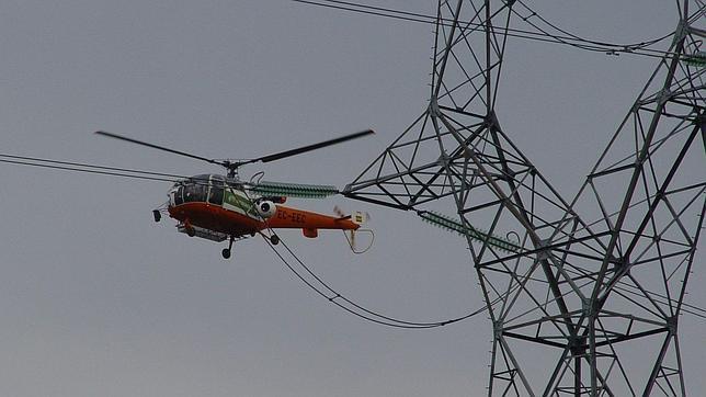 CC.OO. y UGT preparan movilizaciones contra la presumible subida de la luz