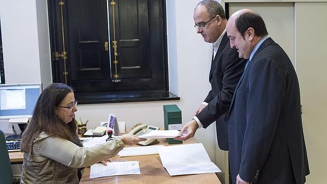 El PNV activa la vía soberanista vasca pero sin un plan definido
