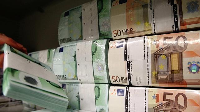 La banca, dispuesta a abrir el grifo del crédito en 2014