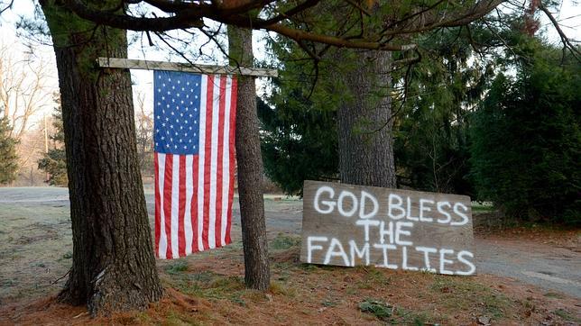 La Policía publica miles de documentos de la matanza de Newtown