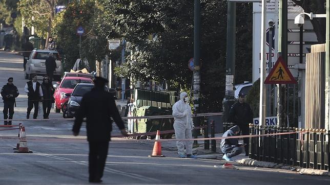 Unos desconocidos disparan frente a la residencia del embajador alemán en Atenas