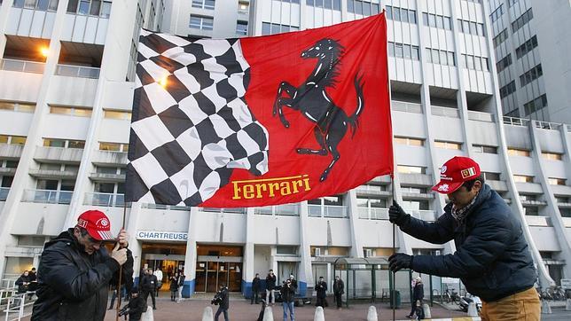 Michael Schumacher permanece estable tras su grave accidente esquiando