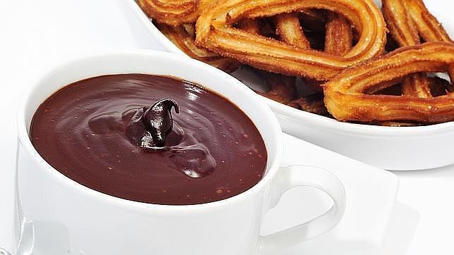 Aunque la vajilla sea barata, hay quien no se resiste a llevársela a casa