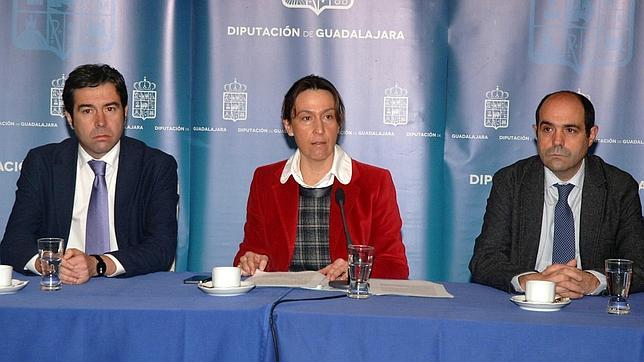 Guarinos: «Diputación debe menos e invierte más con menor presupuesto»