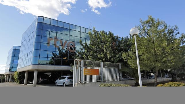 La Generalitat confirma la negociación con RTVE para cubrir el hueco de Canal 9