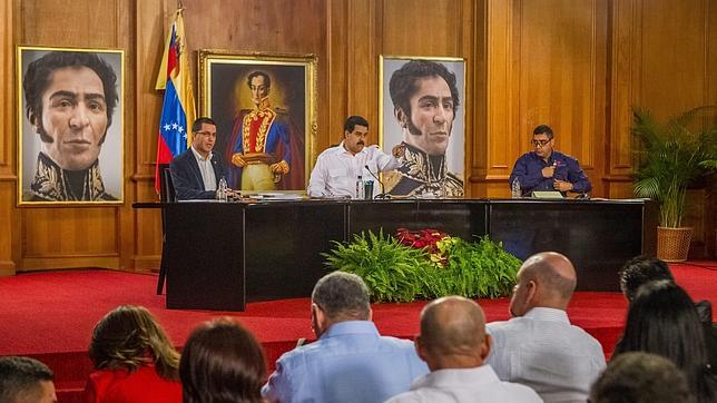 Maduro remodela su Gobierno con cambios en seis ministerios