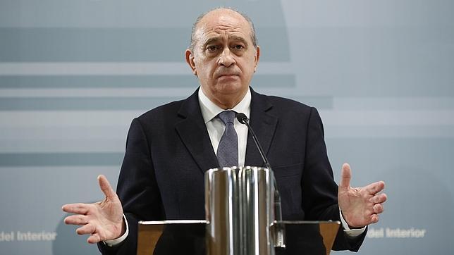 El ministro del Interior viaja mañana a Israel para reunirse con Benjamin Netanyahu