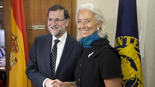 Lagarde felicita a Rajoy por su reforma laboral y de las pensiones