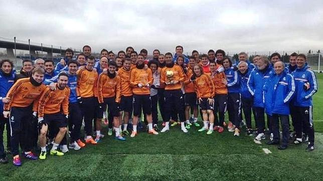 Ronaldo comparte el Balón de Oro con sus compañeros