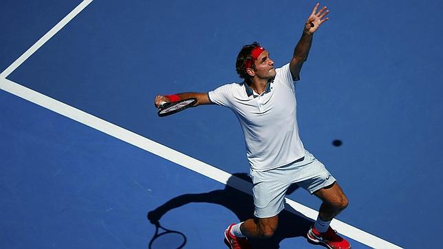 Roger Federer derrota en tres sets al australiano Duckworth