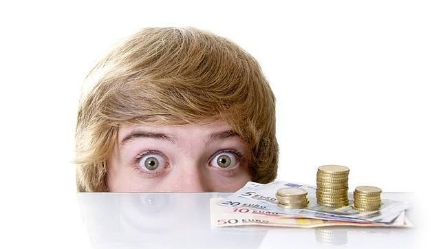 La paga media mensual de un adolescente es de 40€, pero se gastan cerca de 150