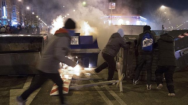 Protestas en Gamonal: vecinos de día, violentos de noche