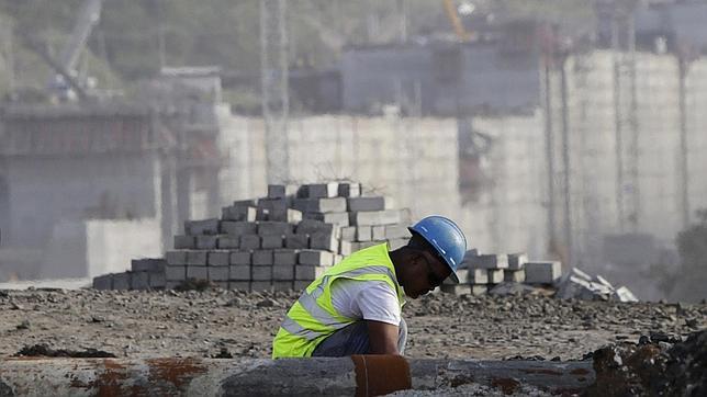 El socio italiano de Sacyr ve «inaceptable» la postura del Canal de Panamá