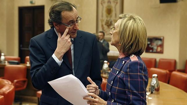 El PP emplaza al Parlament a mover ficha si quiere adelantar el debate de la consulta