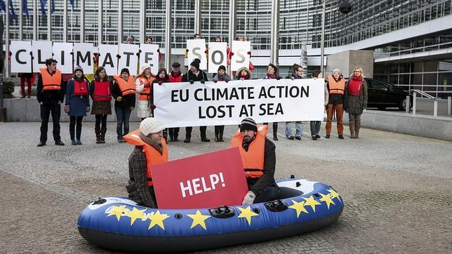 Bruselas propone un recorte del 40% en emisiones de CO2 para 2030